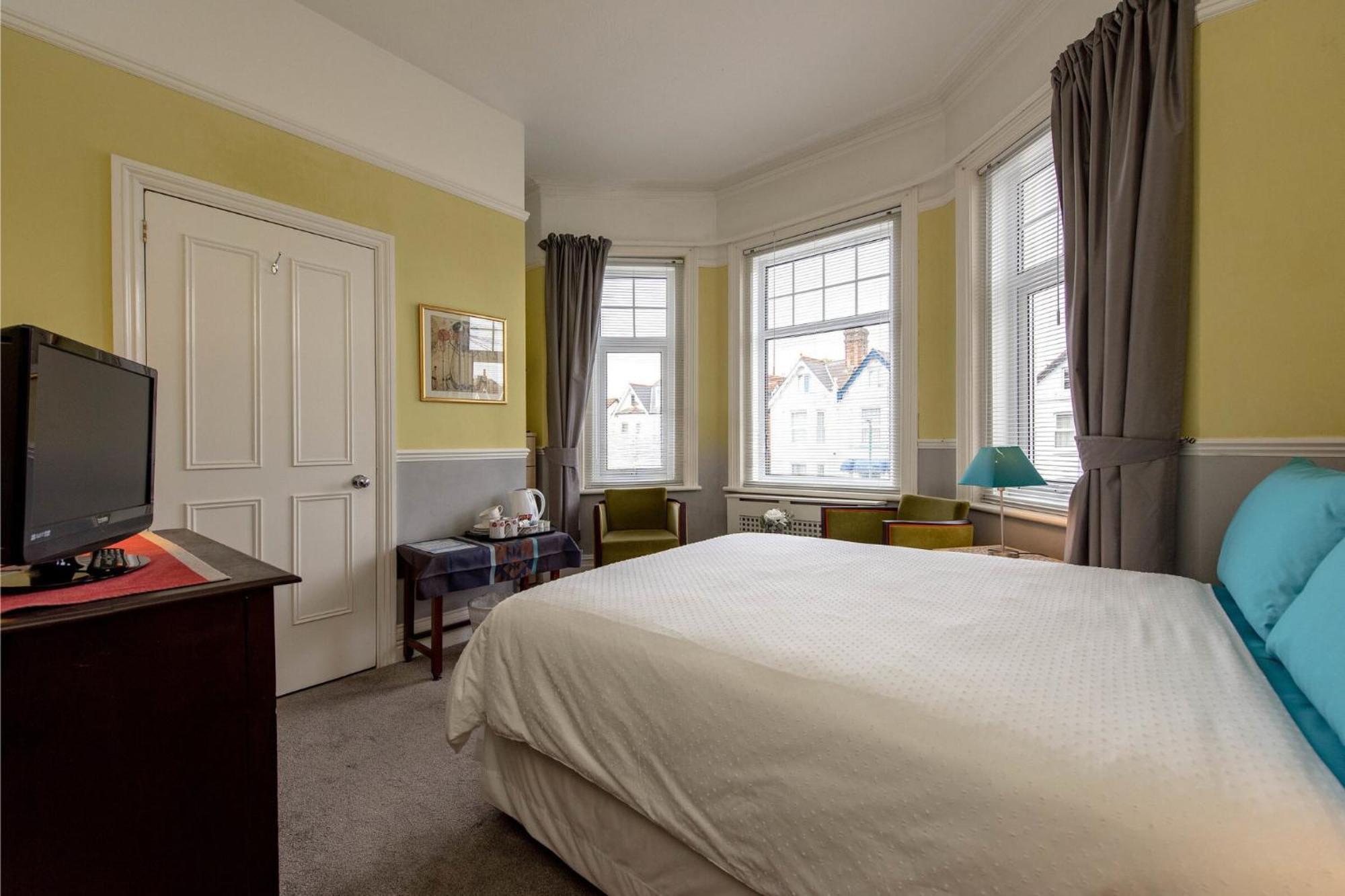 The Strand Hotel Bournemouth Habitación foto